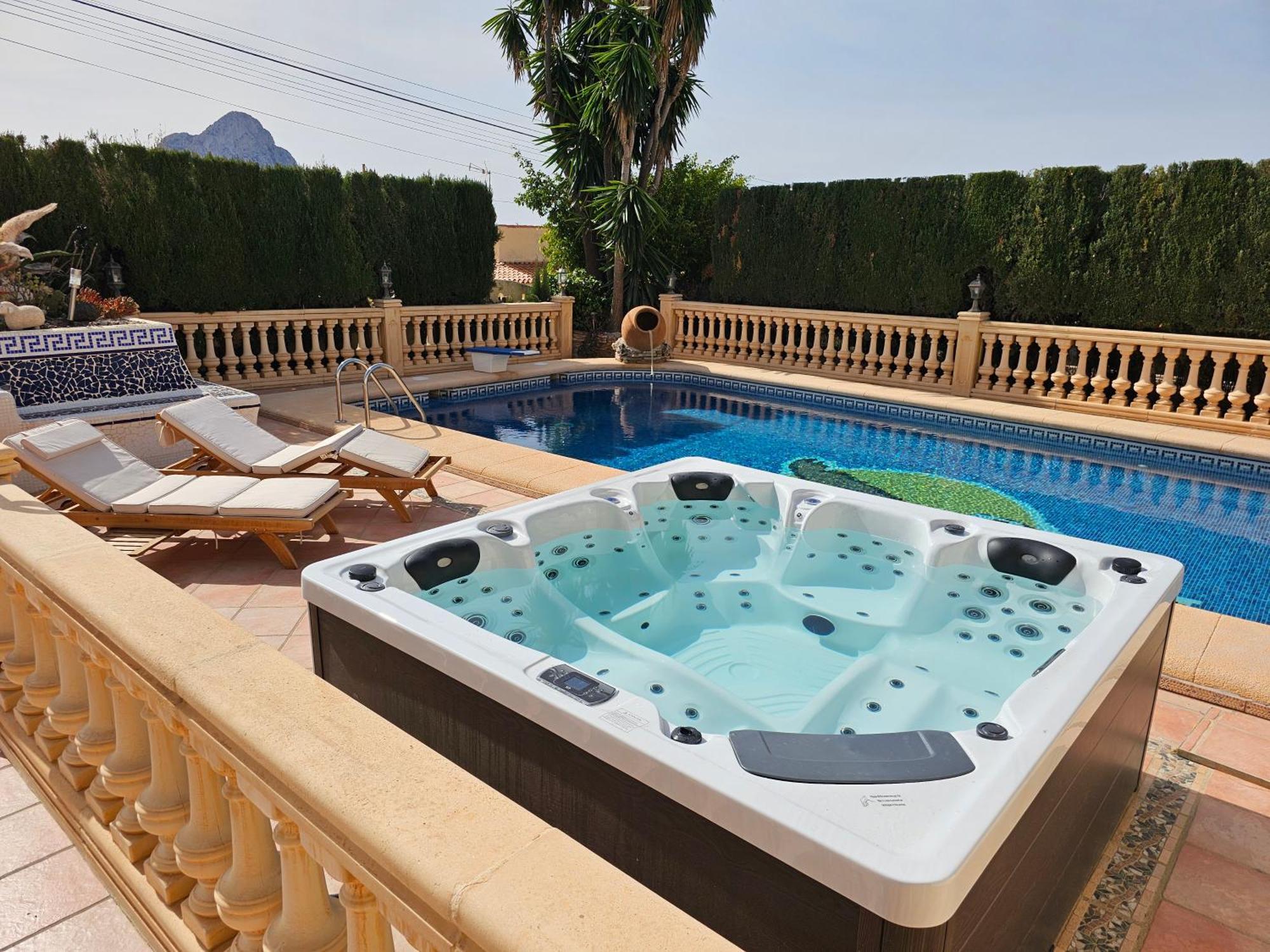 Luxury Villa - Pool, Hot Tub, Aircon, Tvs, Home Cinema, Office, Gbit Internet, Sports Equipment 卡尔佩 外观 照片